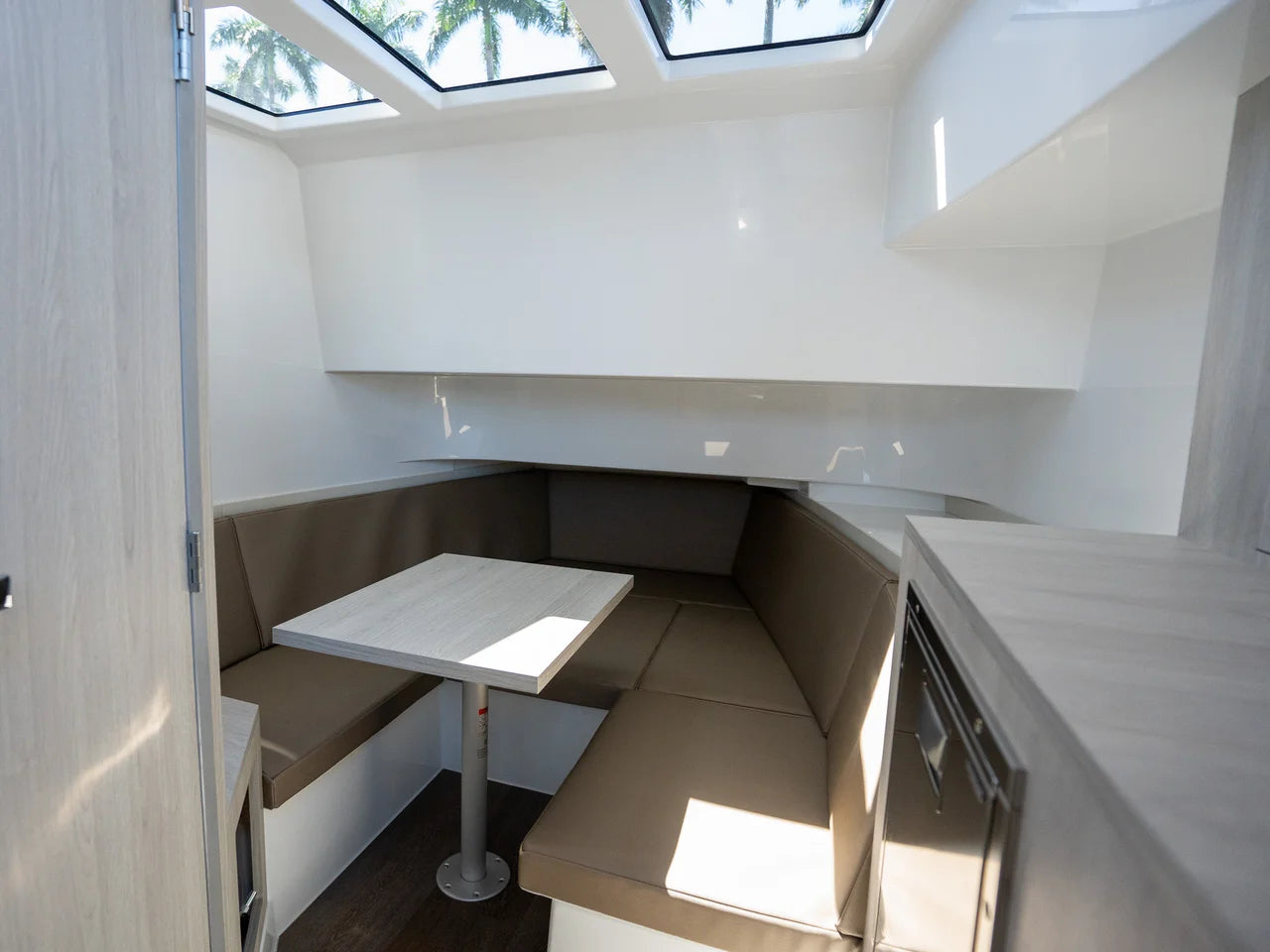 2026 Cruisers Yachts 38 VTR EC 38.0 feet, Miami, FL #35