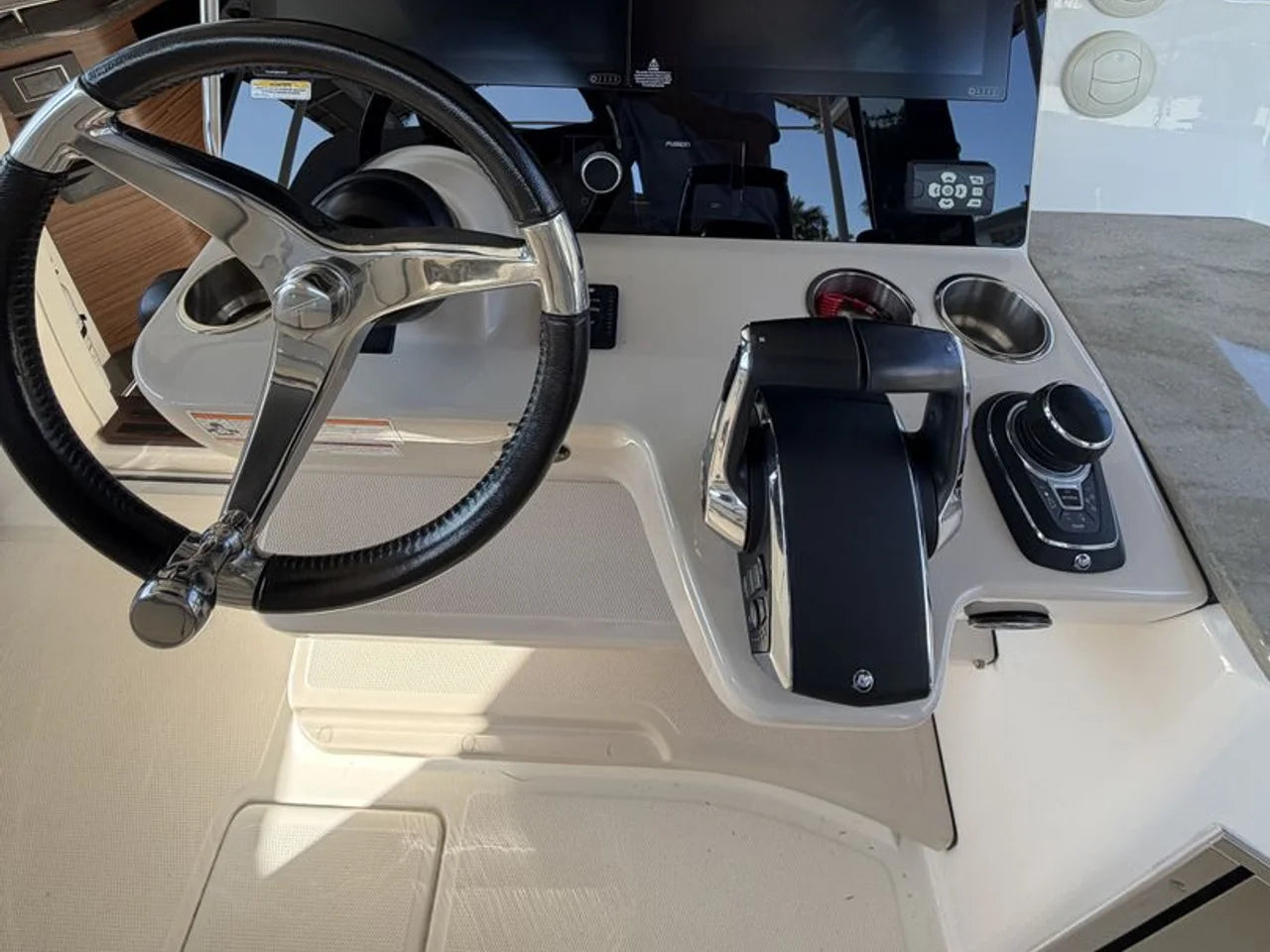 2023 Boston Whaler 350 REALM 35.0 feet, Fort Myers, FL #19
