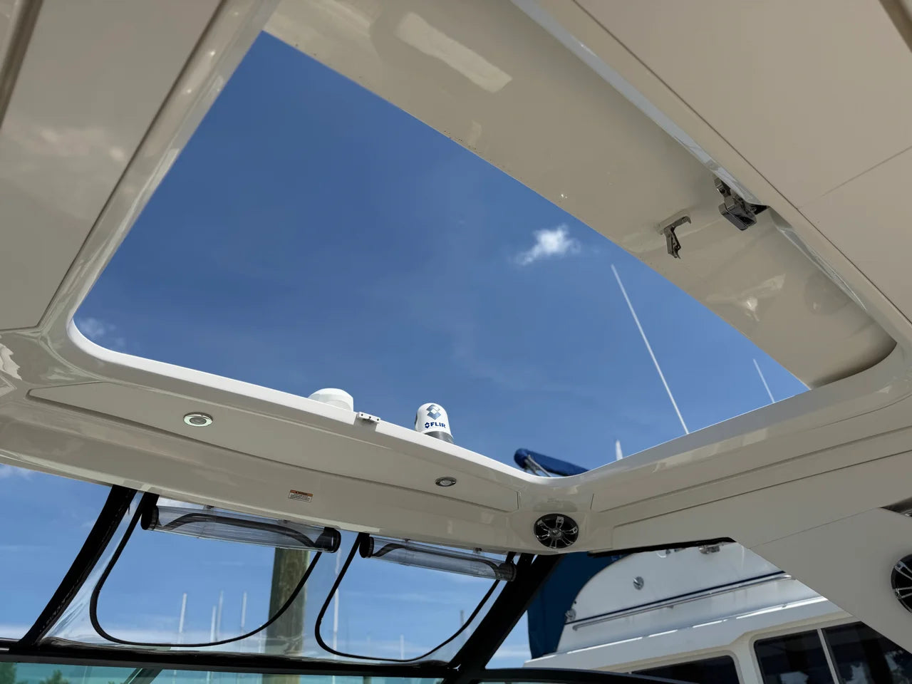 2019 Sea Ray 320 SUNDANCER 32.0 feet, Norwalk, CT #54