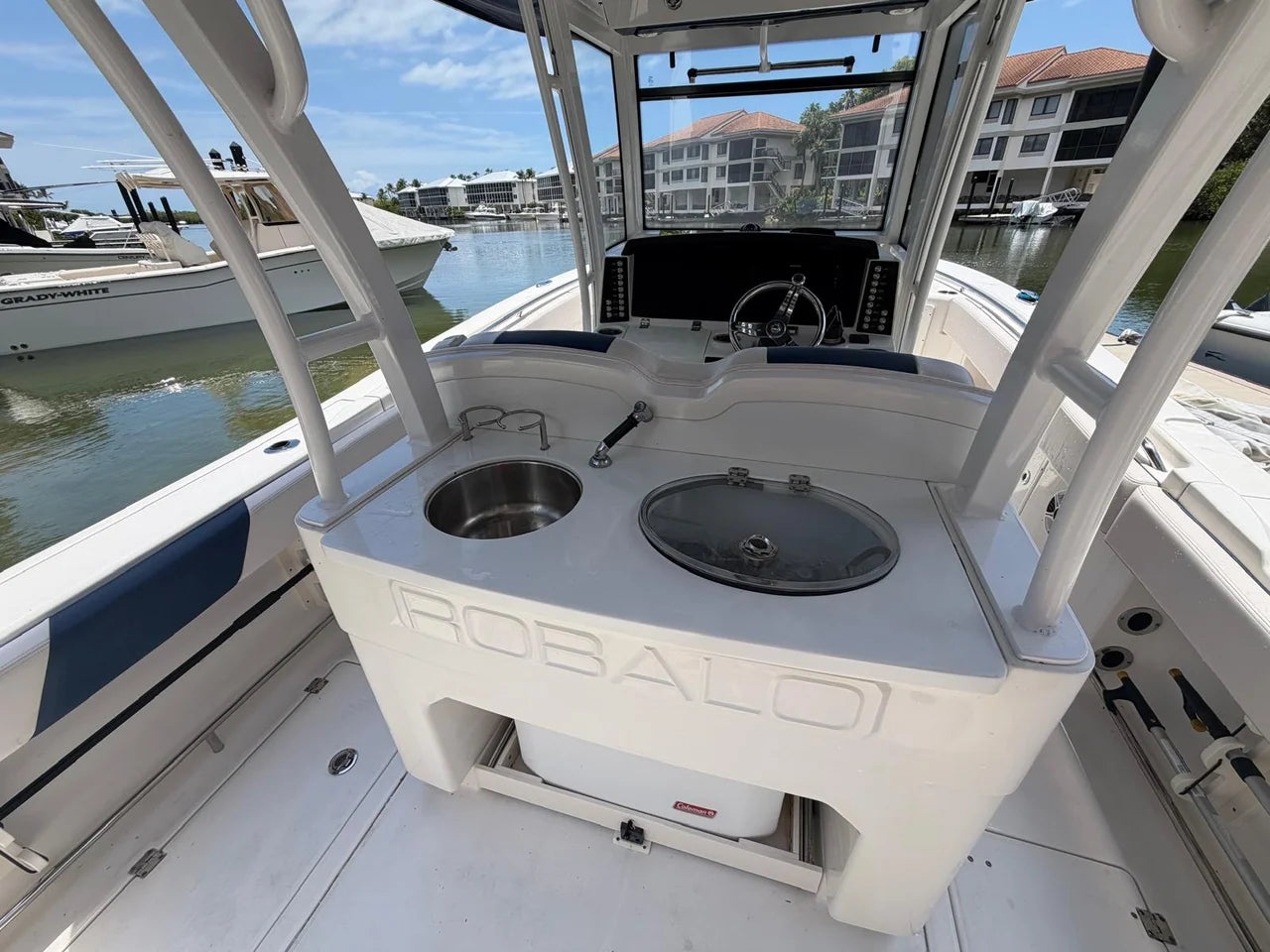 2017 Robalo R302 CENTER CONSOLE 29.0 feet, Key Largo, FL #22