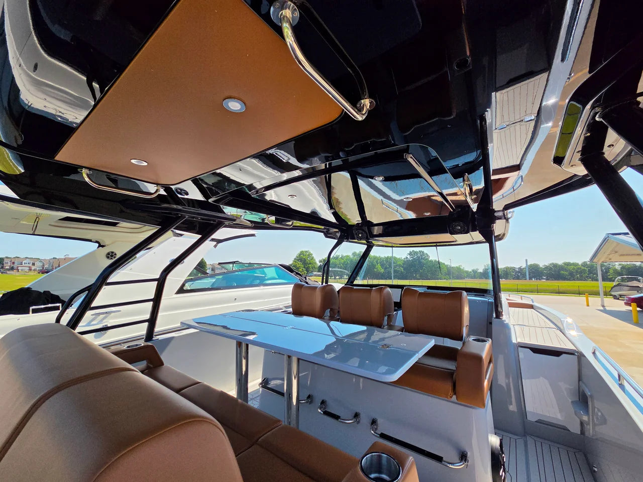 2027 Cruisers Yachts 38 VTR 38.0 feet, Monkey Island, OK #19