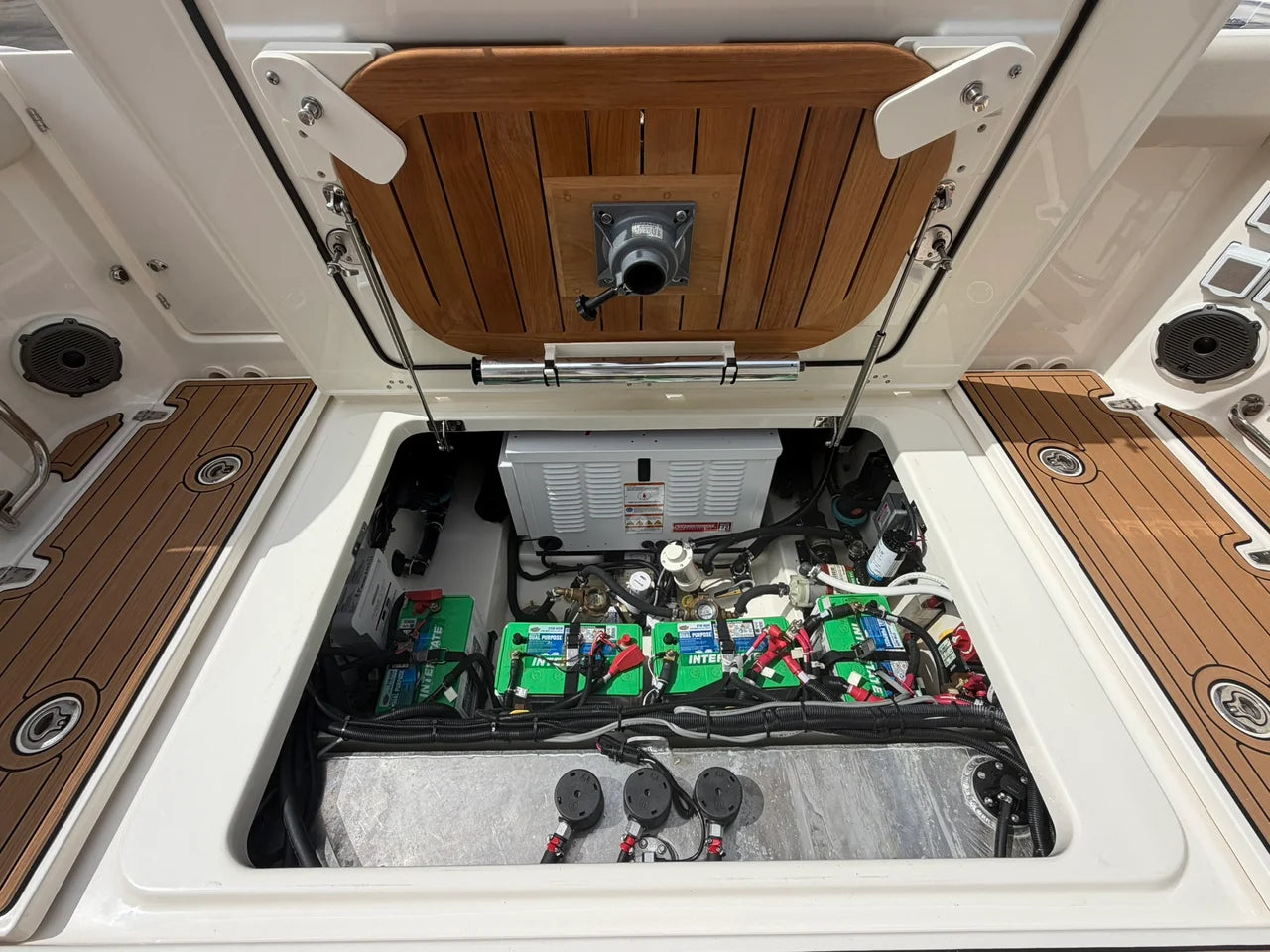 2023 Boston Whaler 325 CONQUEST 32.0 feet, Naples, FL #23