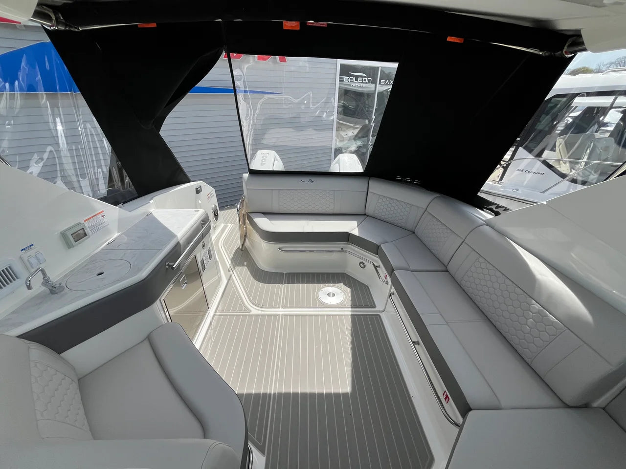 2026 Sea Ray Sundancer 320 Outboard 32.0 feet, Westbrook, Connecticut #11
