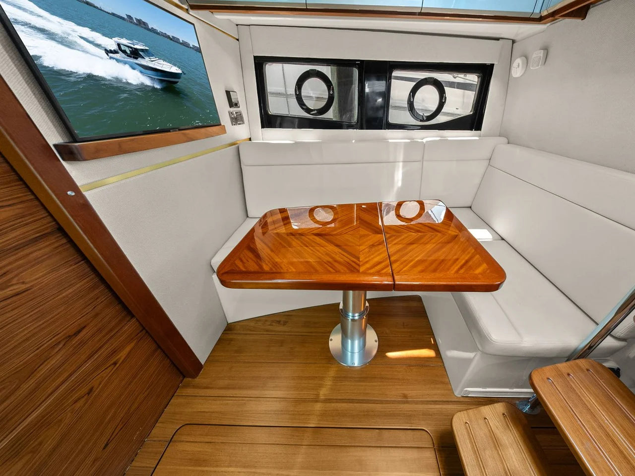 2025 Boston Whaler 405 CONQUEST 41.0 feet, St Petersburg, FL #27