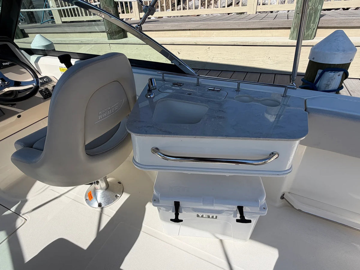 2017 Boston Whaler 230 VANTAGE 23.0 feet, Pensacola, Florida #62