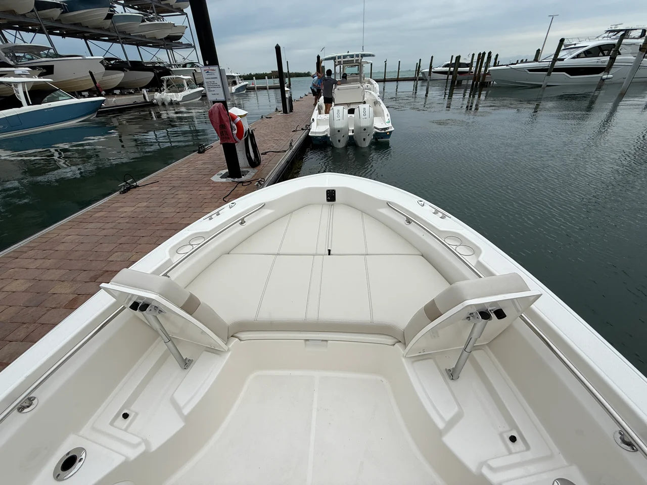2026 Boston Whaler 250 Dauntless 25.0 feet, Sarasota, FL #6