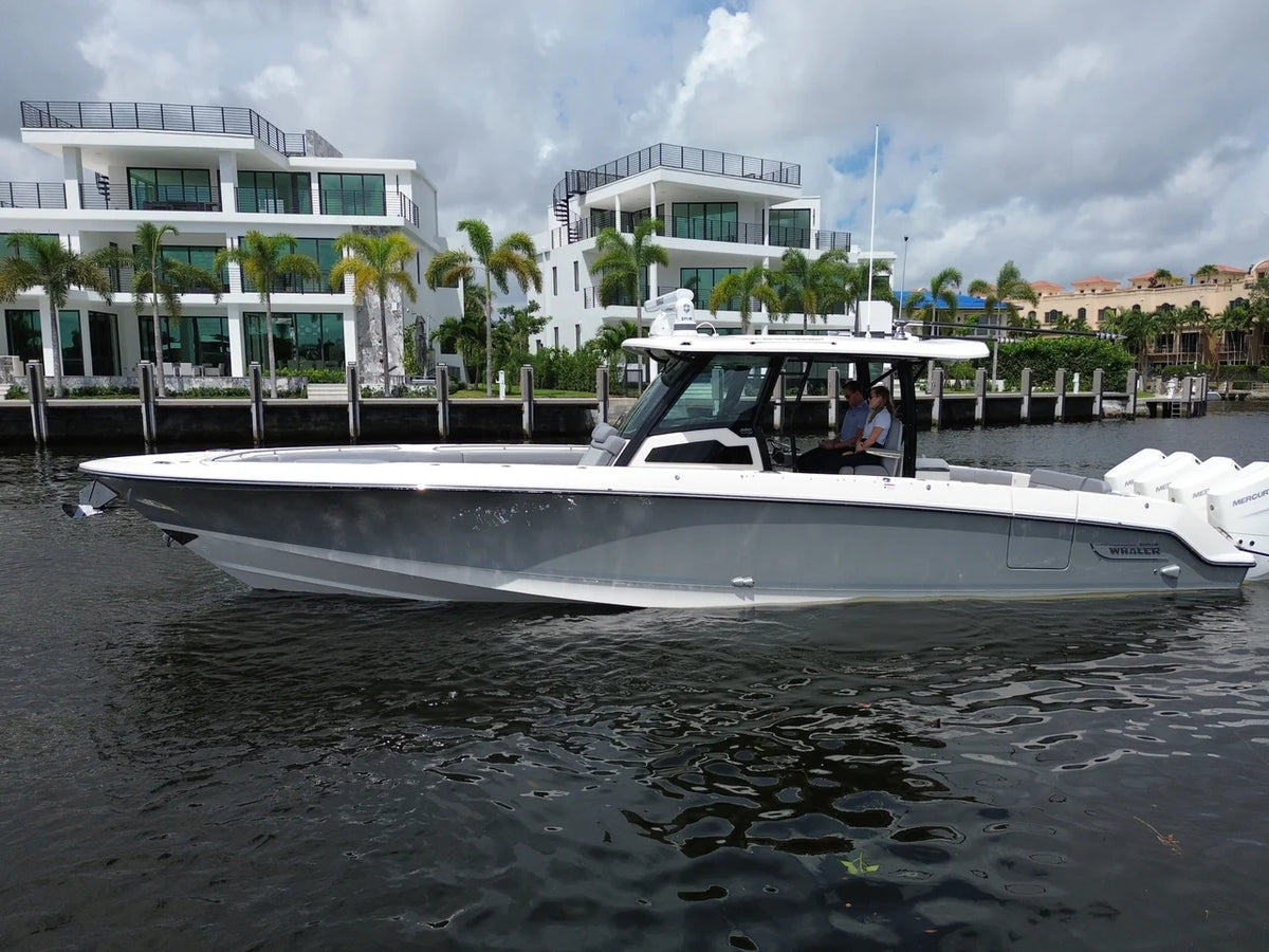 2027 Boston Whaler 380 Outrage 38.0 feet, Pompano Beach, Florida #3
