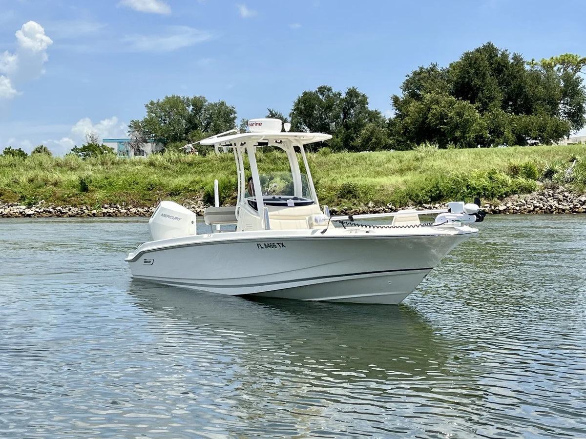 2025 Boston Whaler 250 DAUNTLESS 25.0 feet, Venice, Florida #6