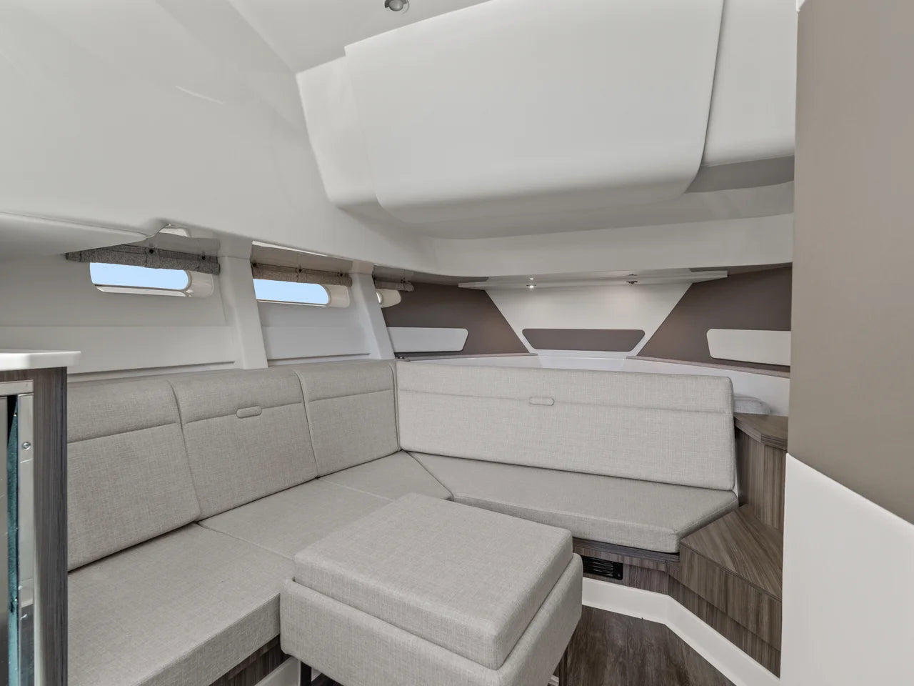2026 Sea Ray Sundancer 370 Outboard 37.0 feet, Quincy, MA #27