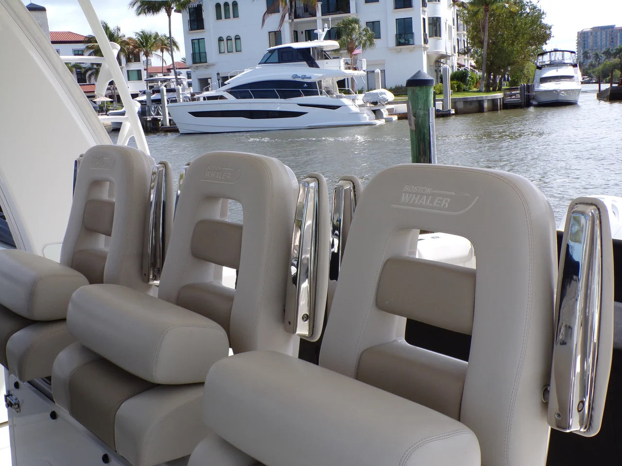 2018 Boston Whaler 420 OUTRAGE 42.0 feet, Naples, FL #25