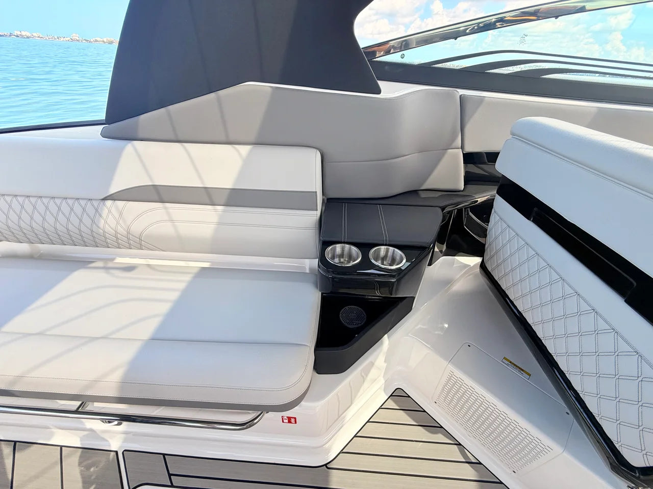 2027 Sea Ray SLX 360 Outboard 36.0 feet, St Petersburg, FL #32