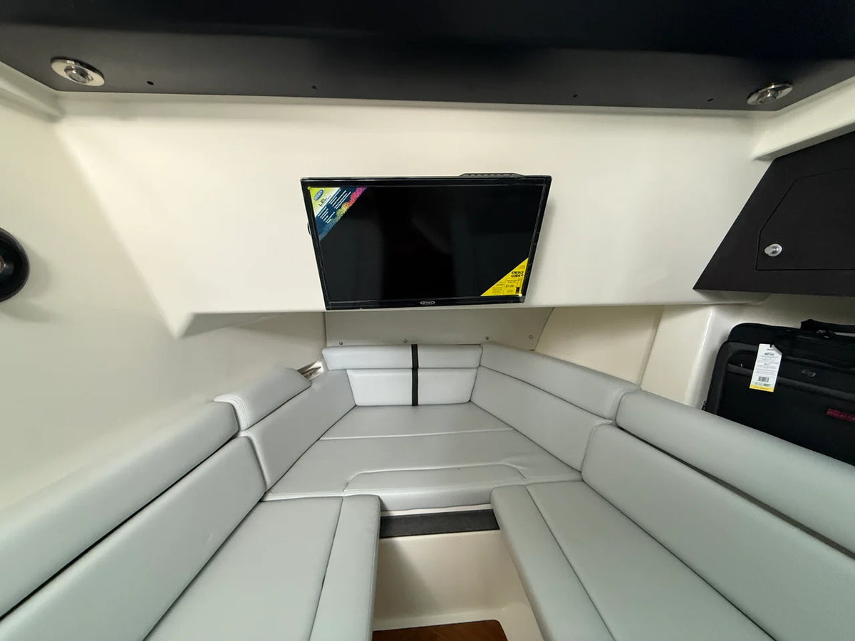 2027 Boston Whaler 350 Realm 35.0 feet, Sarasota, FL #19