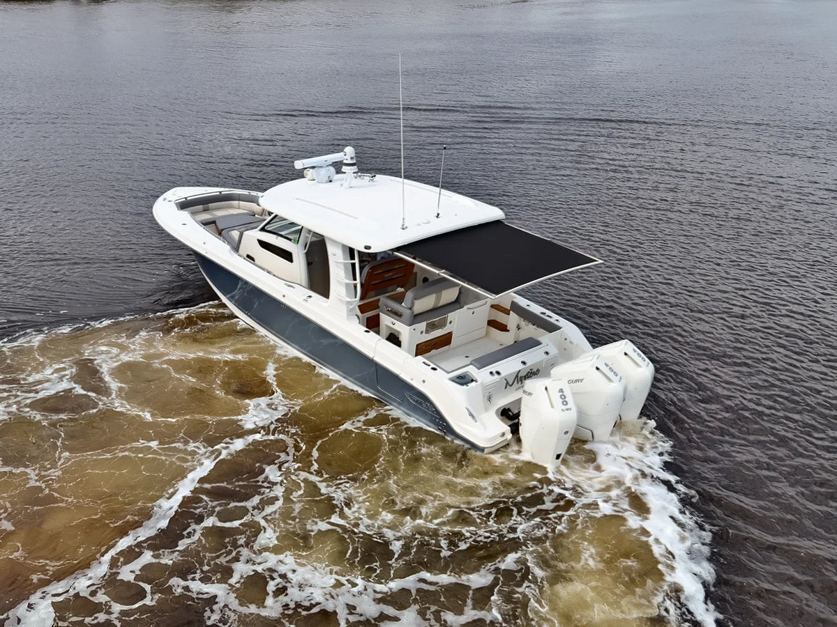 2025 Boston Whaler 350 REALM 35.0 feet, Stuart, Florida #19