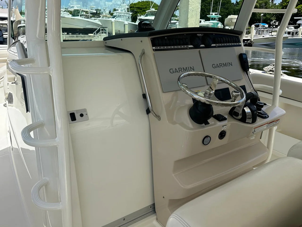 2021 Boston Whaler 380 OUTRAGE 38.0 feet, Key Largo, FL #27