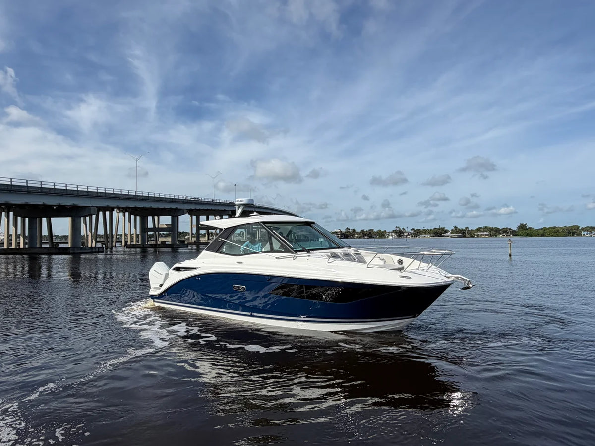 2027 Sea Ray Sundancer 320 Outboard 32.0 feet, Stuart, Florida #4