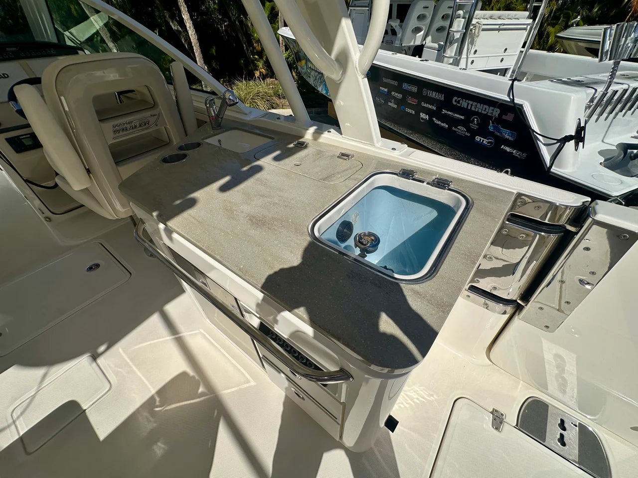 2024 Boston Whaler 320 VANTAGE 32.0 feet, Jupiter, Florida #24