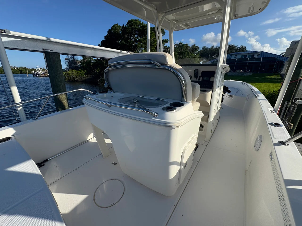 2018 Boston Whaler 270 DAUNTLESS 27.0 feet, Port St Lucie, FL #22