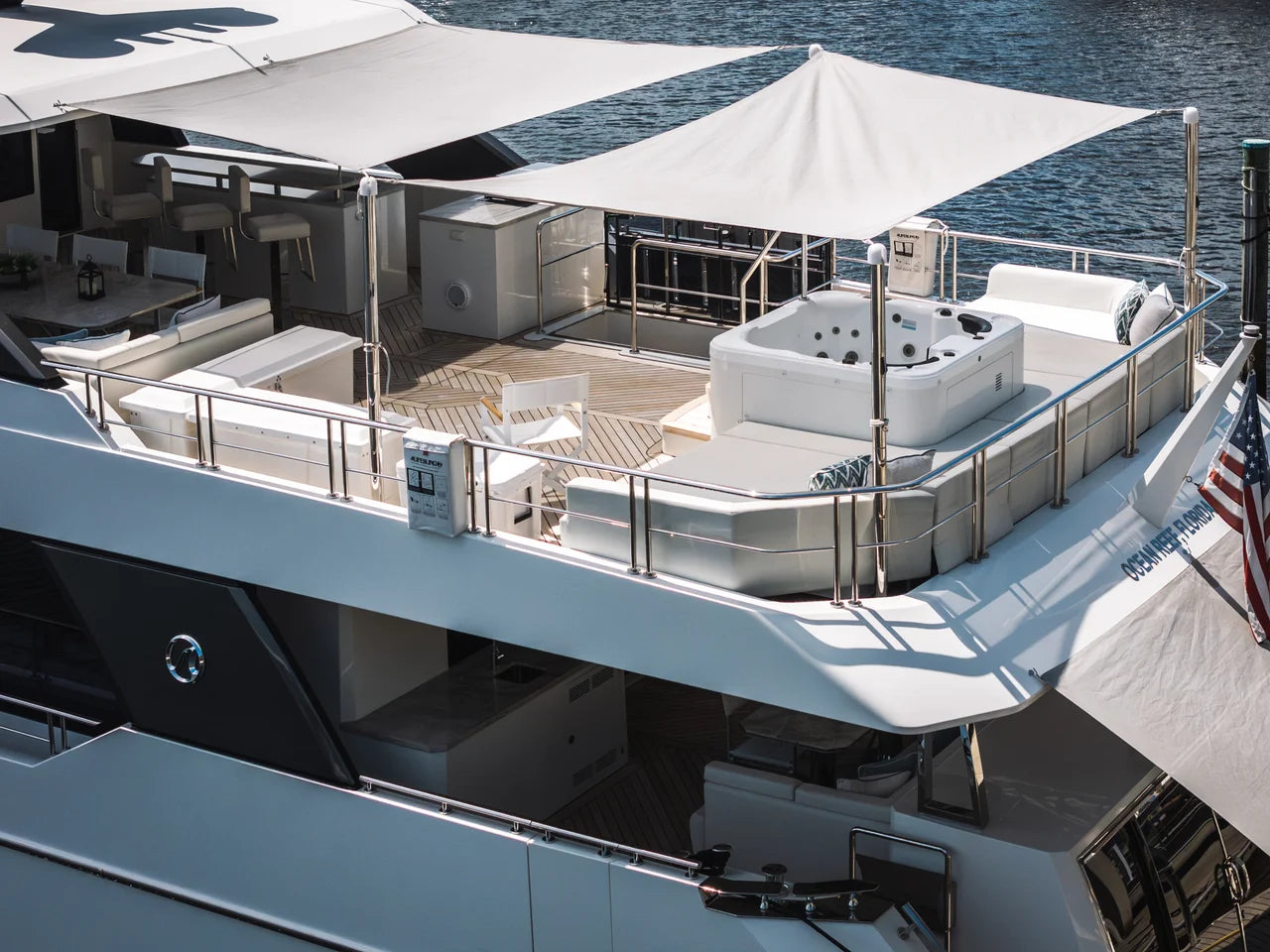 2023 Ocean Alexander 27R 88.0 feet, Ocean Reef, FL #10