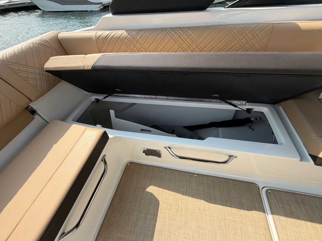 2026 Sea Ray SDX 270 Outboard 27.0 feet, Grasonville, MD #17
