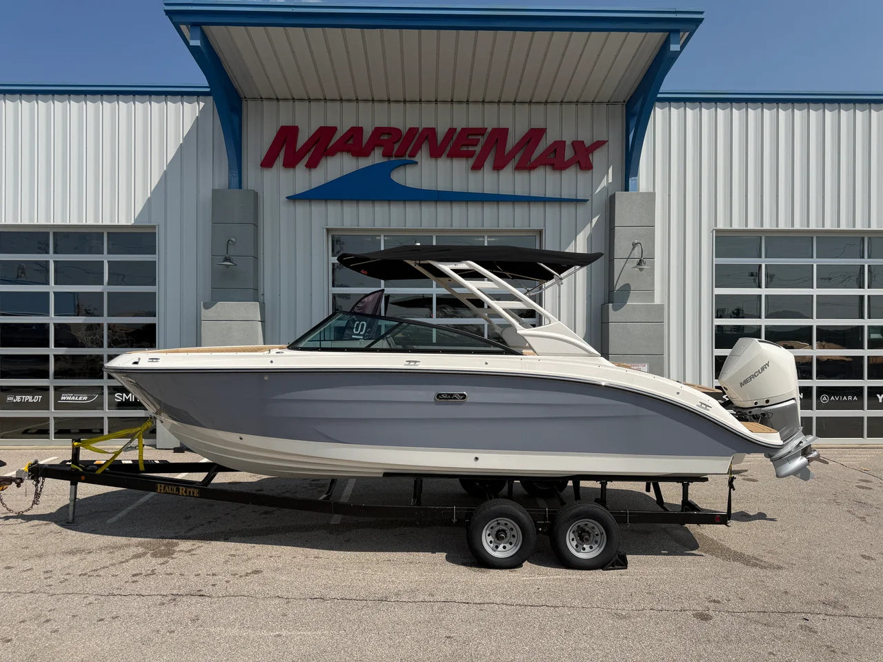 2026 Sea Ray SDX 250 Outboard 25.0 feet, Osage Beach, Missouri #1