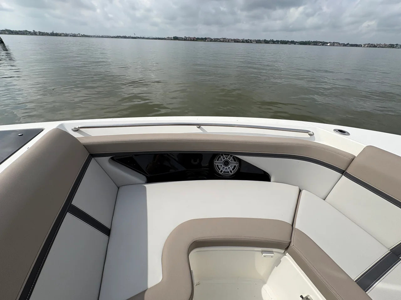 2025 Boston Whaler 330 Vantage 33.0 feet, Seabrook, TX #18