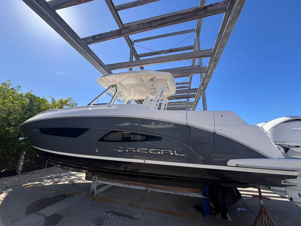 2024 Regal 330 SAV 34.0 feet, Clearwater, Florida #1