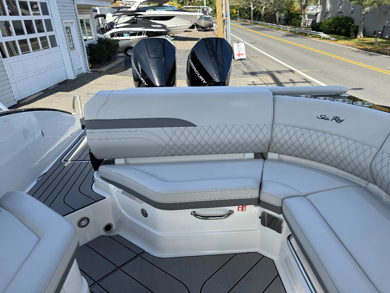 2026 Sea Ray SLX 280 Outboard 28.0 feet, Huntington, NY #9