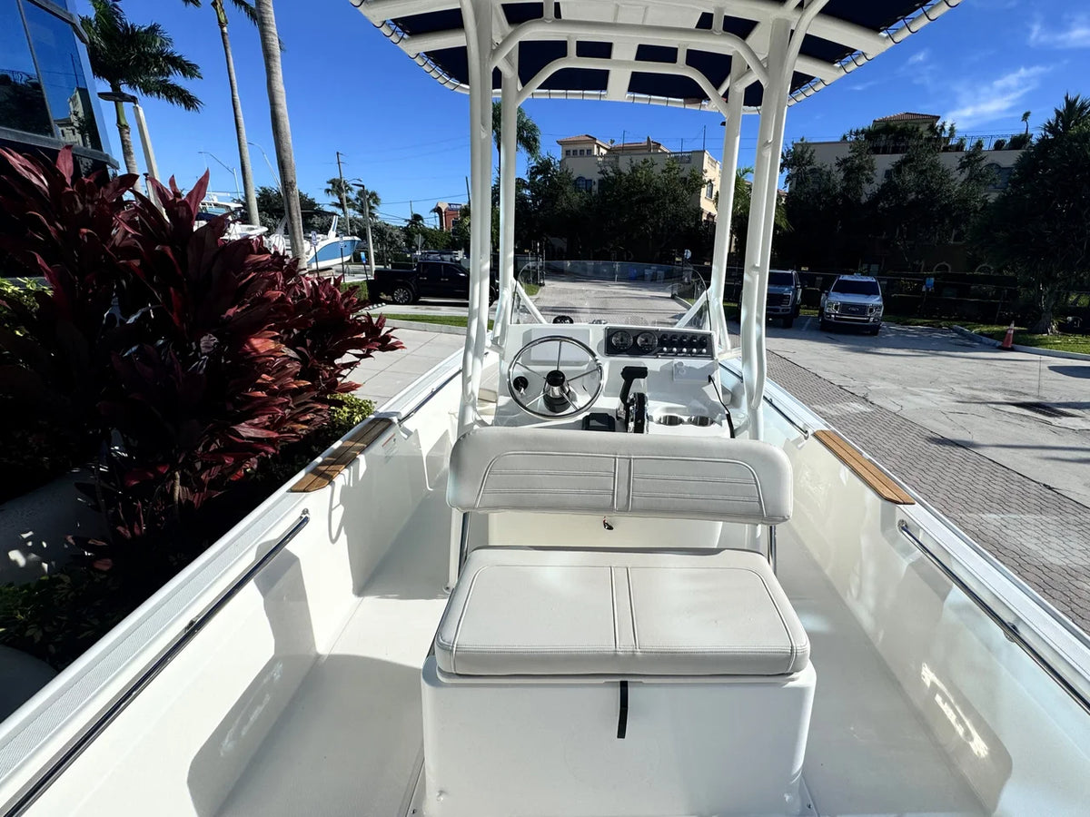 2027 Boston Whaler 190 Montauk 19.0 feet, Pompano Beach, Florida #12