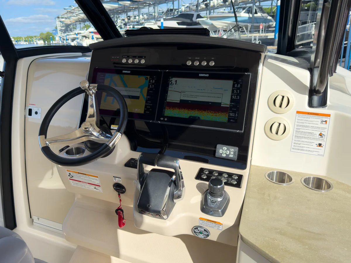 2025 Boston Whaler 350 REALM 35.0 feet, Fort Myers, FL #29