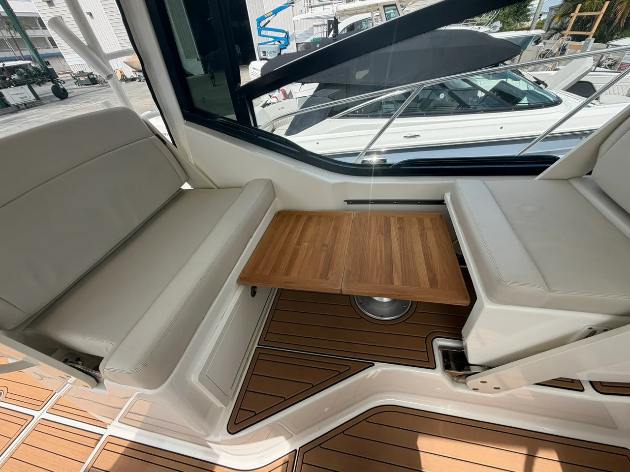 2023 Boston Whaler 325 CONQUEST 32.0 feet, Naples, FL #29