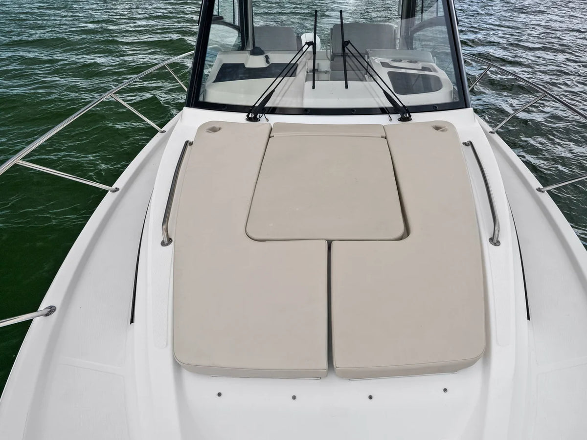 2023 Boston Whaler 325 CONQUEST 32.0 feet, St Petersburg, FL #31