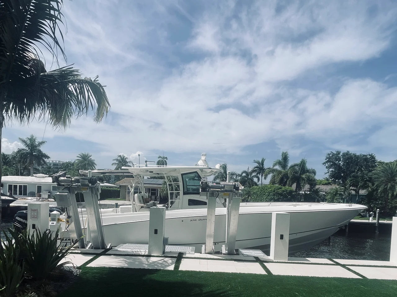 2012 Boston Whaler 370 OUTRAGE 37.0 feet, Pompano Beach, FL #49