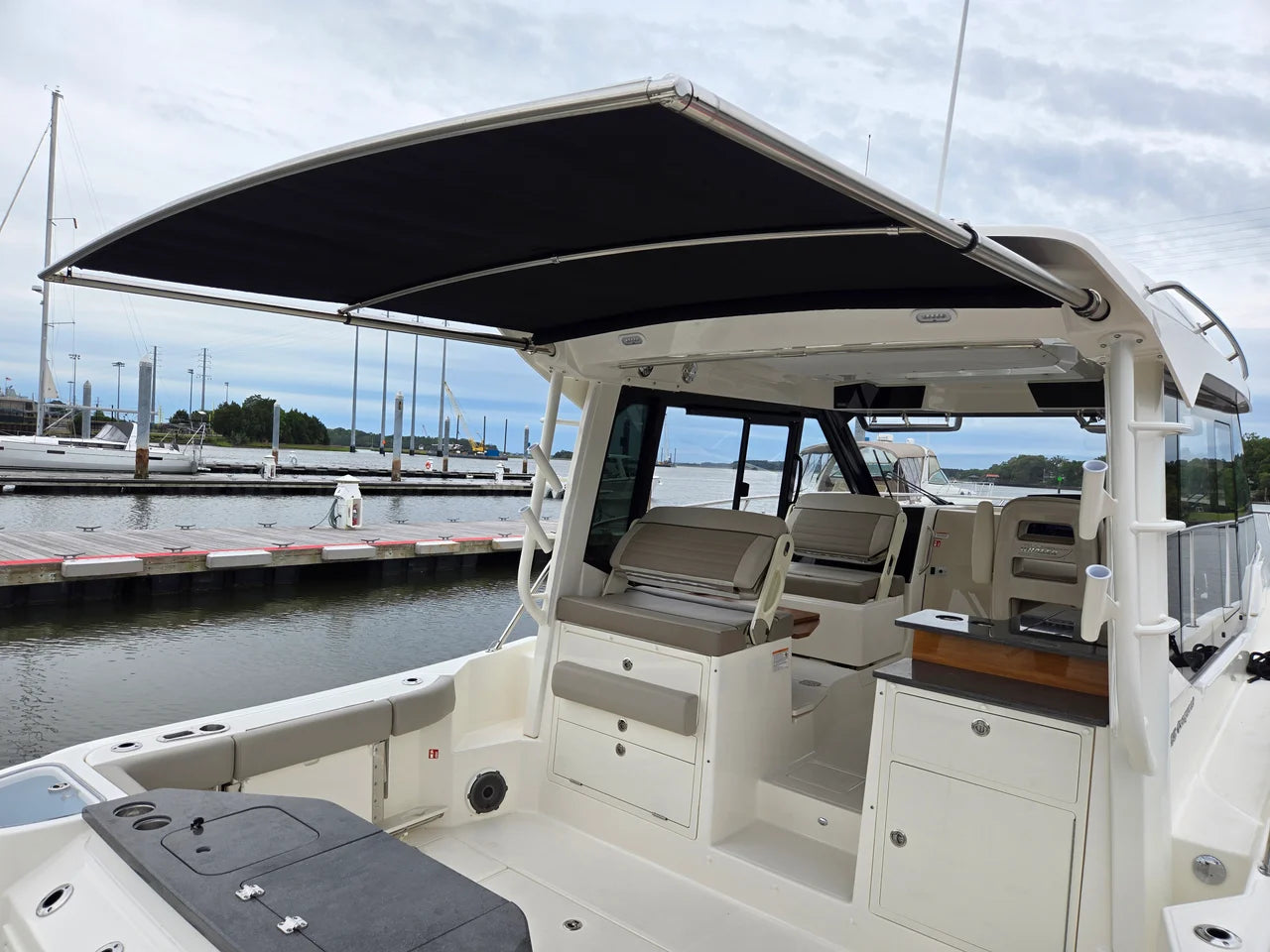 2026 Boston Whaler 365 Conquest 36.0 feet, Charleston, SC #16
