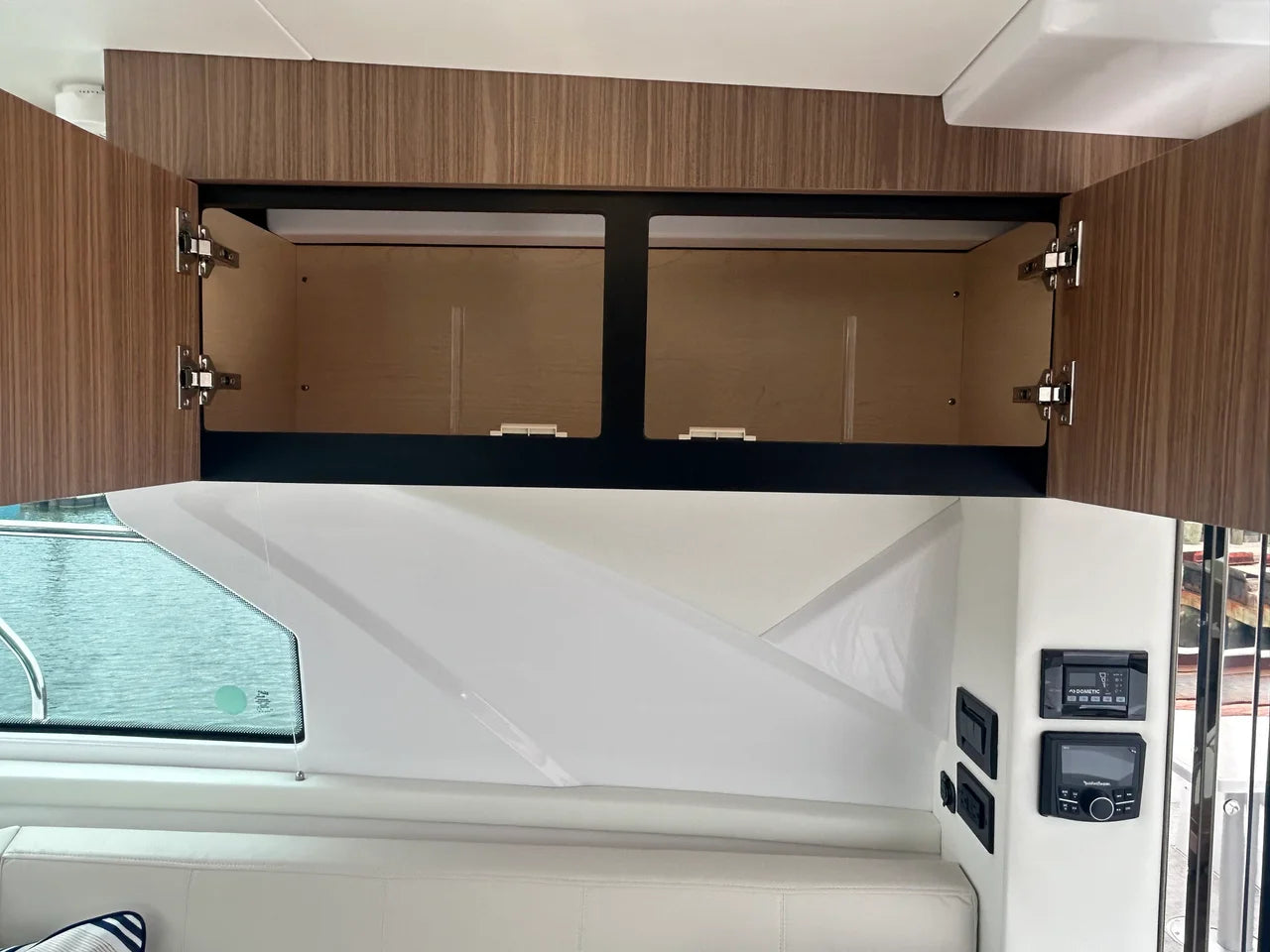 2026 Cruisers Yachts 42 Cantius 42.0 feet, Grasonville, MD #28