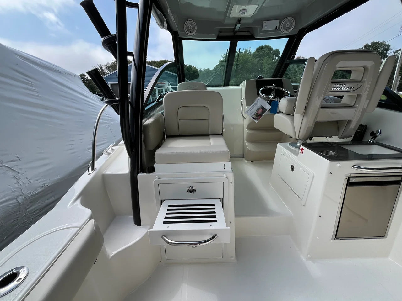 2027 Boston Whaler 285 Conquest 28.0 feet, Wakefield, RI #8