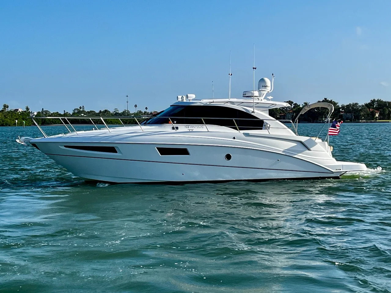 2015 Cruisers Yachts 41 CANTIUS 42.0 feet, Venice, Florida #1