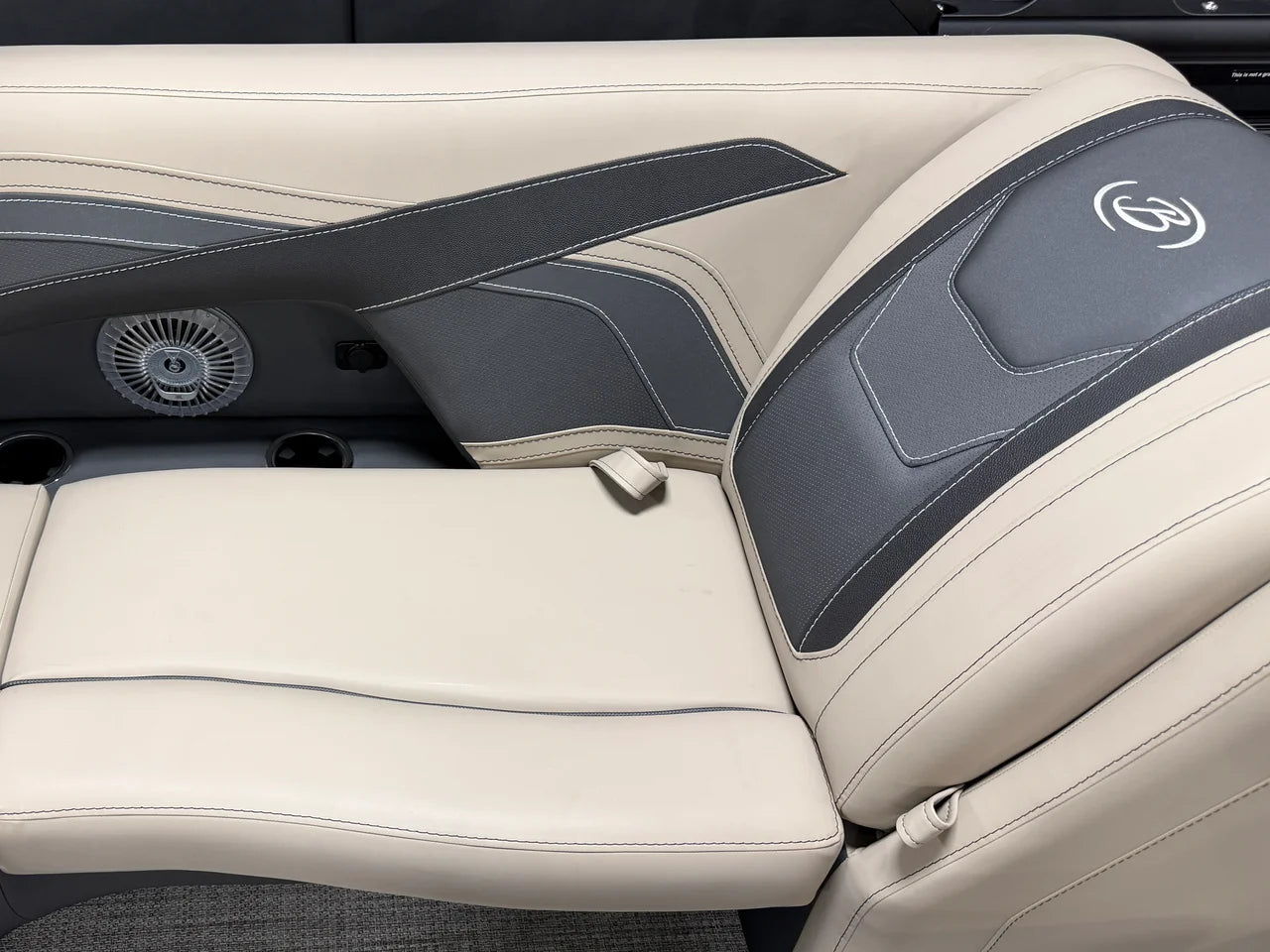 2027 Barletta CABRIO22QC 22.0 feet, Nisswa, Minnesota #71