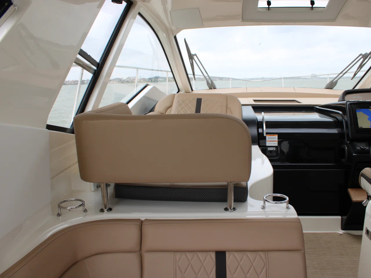 2018 Sea Ray 350 SUNDANCER 35.0 feet, Seabrook, TX #52