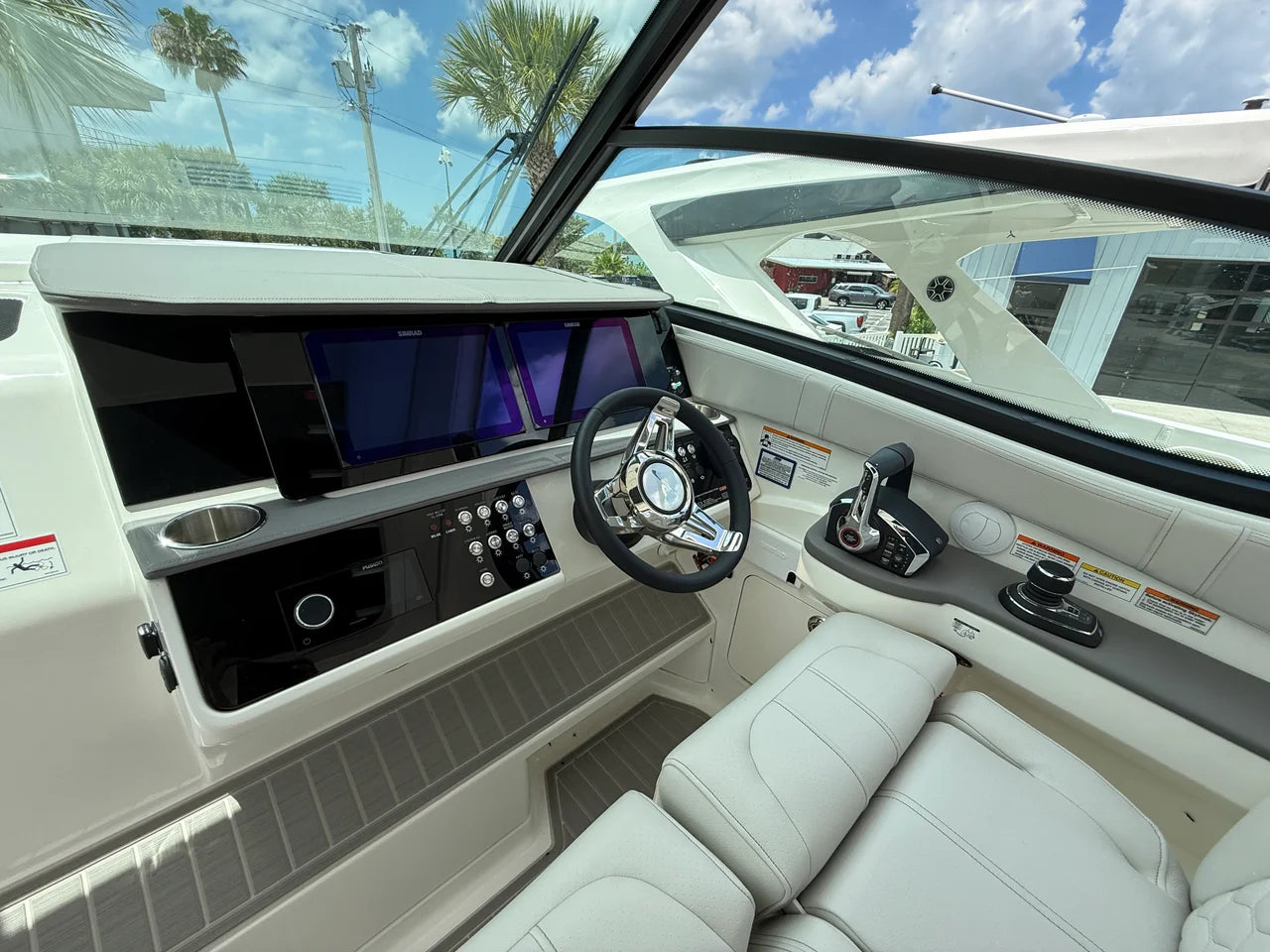 2026 Sea Ray Sundancer 320 Outboard 32.0 feet, Sarasota, Florida #26