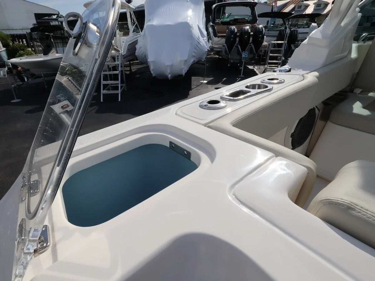 2027 Boston Whaler 240 Vantage 24.0 feet, Naples, Florida #10