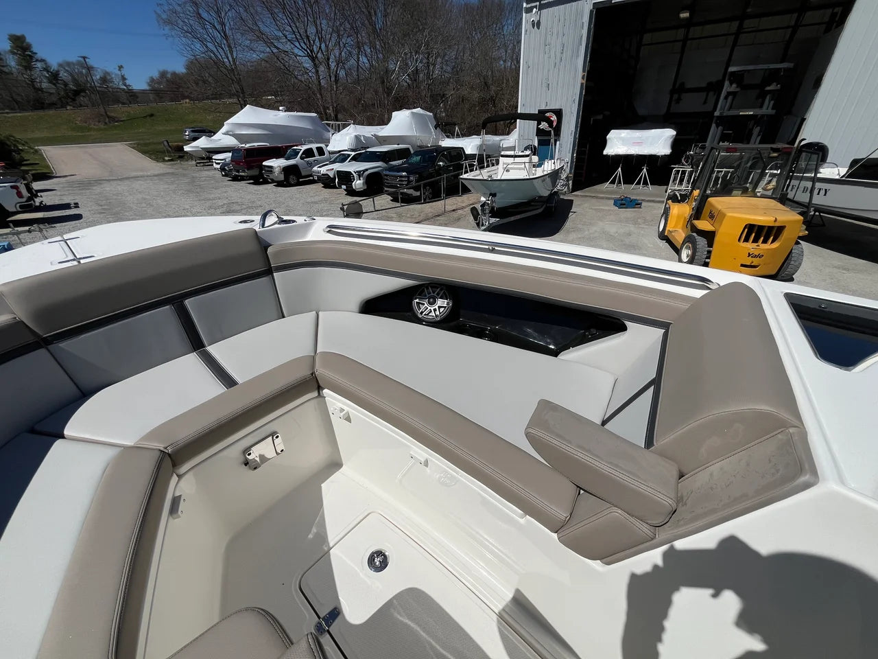 2026 Boston Whaler 330 Vantage 33.0 feet, Wakefield, RI #29