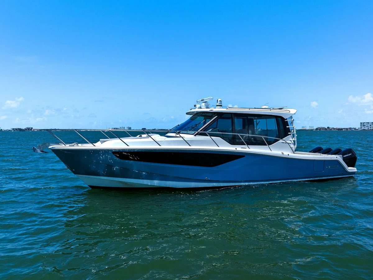 2025 Boston Whaler 405 CONQUEST 41.0 feet, St Petersburg, FL #5