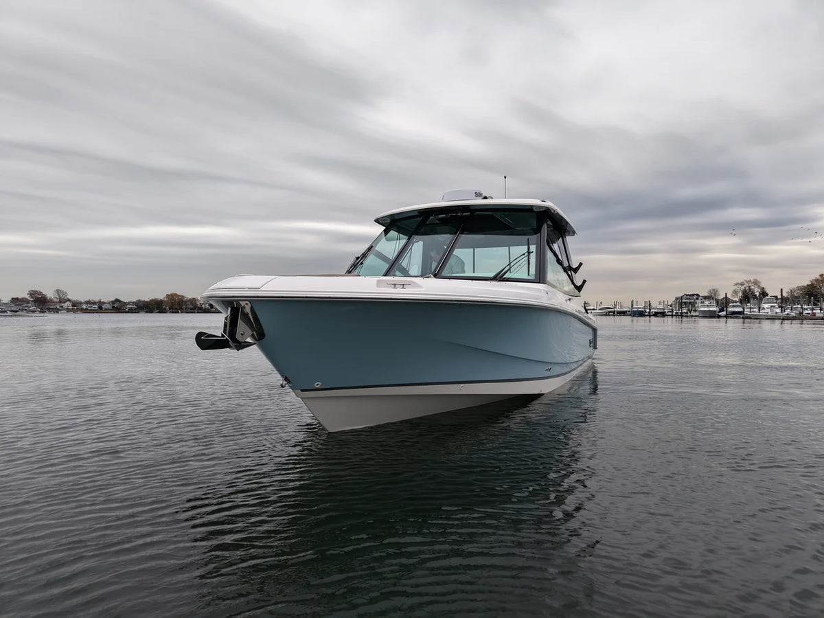 2026 Boston Whaler 330 Vantage 33.0 feet, Norwalk, Connecticut #60