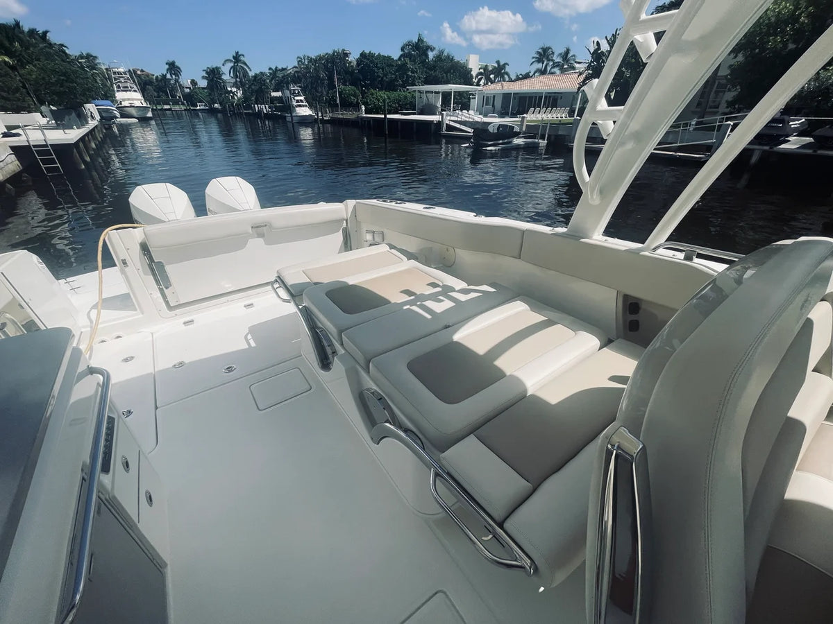 2022 Boston Whaler 320 VANTAGE 32.0 feet, Delray Beach, FL #23