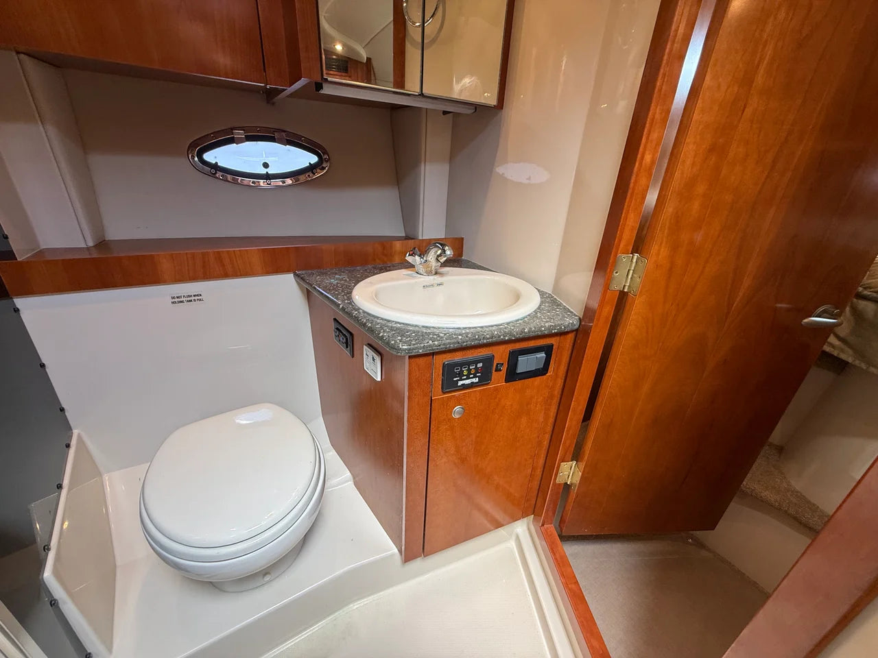 2007 Cruisers Yachts 420 EXPRESS 42.0 feet, Lewisville, TX #63