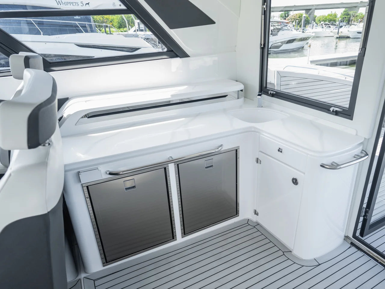 2026 Cruisers Yachts 50GLS OB 50.0 feet, Grasonville, MD #38