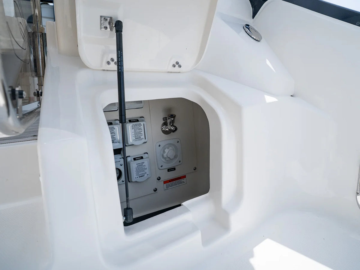 2026 Sea Ray Sundancer 370 Outboard 37.0 feet, Clearwater, Florida #90