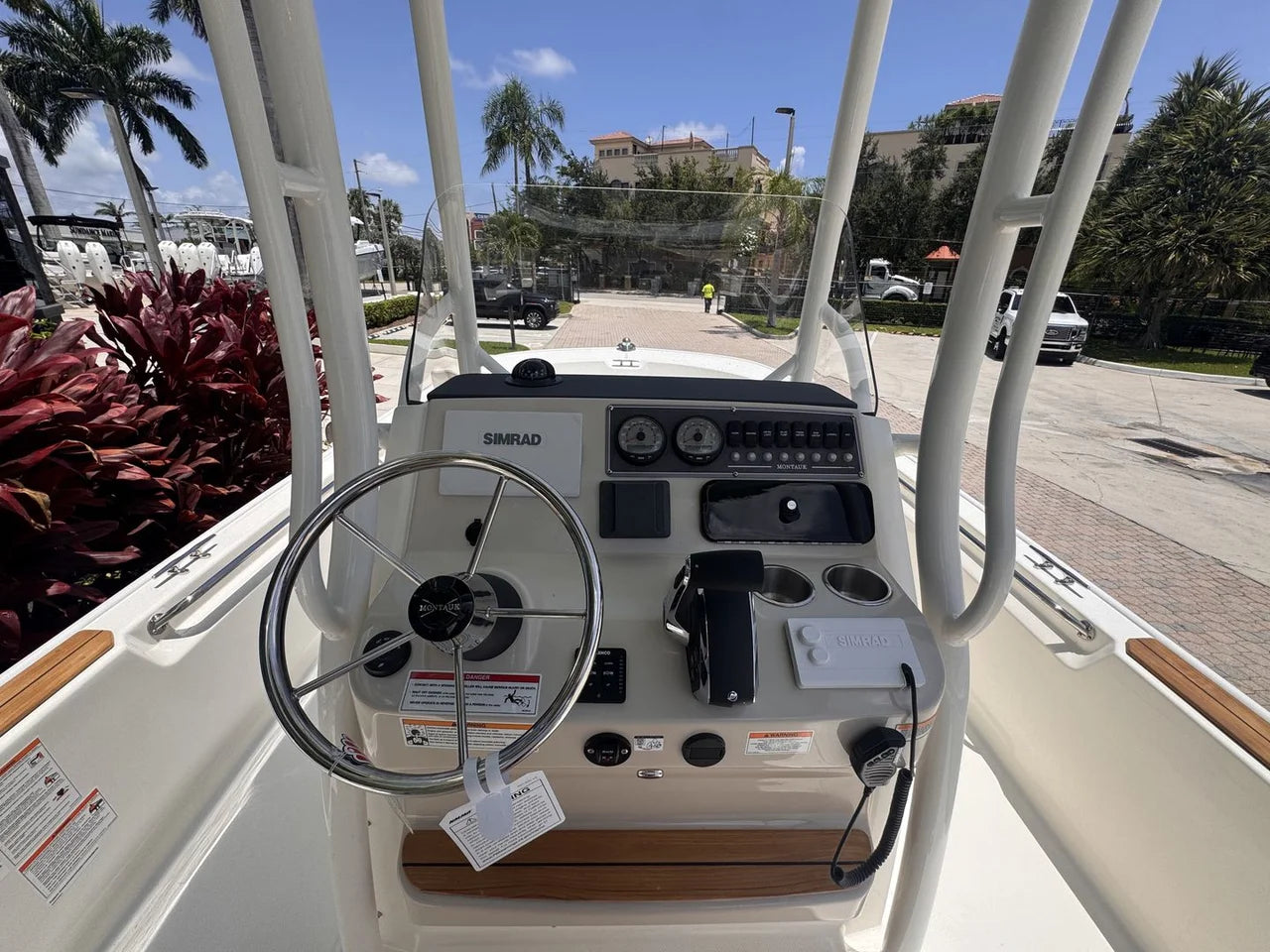 2027 Boston Whaler 210 Montauk 21.0 feet, Pompano Beach, Florida #18