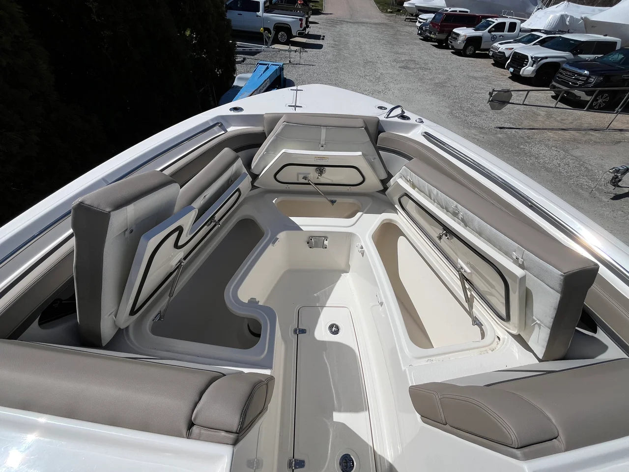 2026 Boston Whaler 330 Vantage 33.0 feet, Wakefield, RI #30
