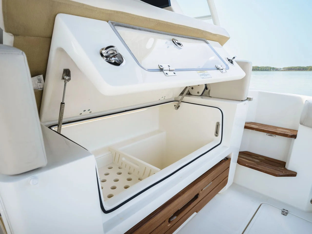 2022 Boston Whaler 380 Realm 38.0 feet, Charleston, SC #10